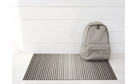 Domino Oak Shag Utility 24x36