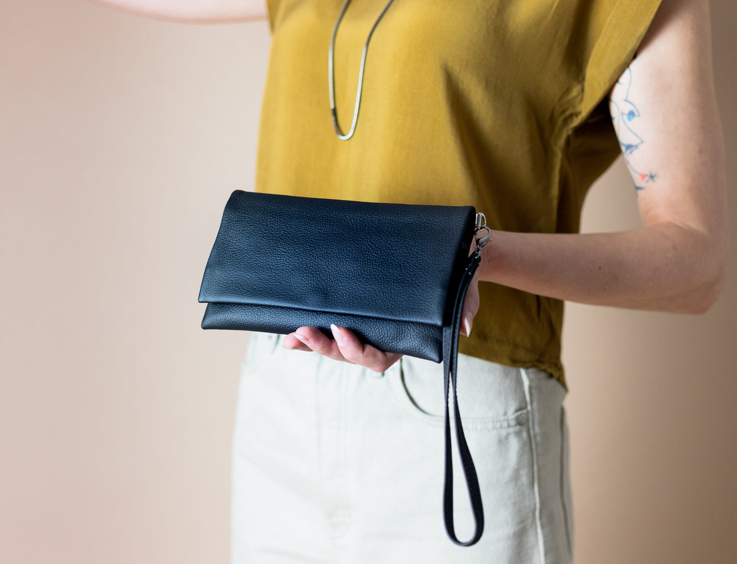 Mavi Slim Wallet in Black