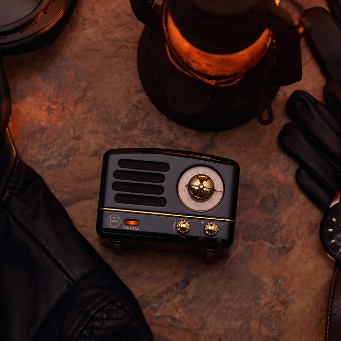 Vintage Bluetooth Speaker + Radio, Black