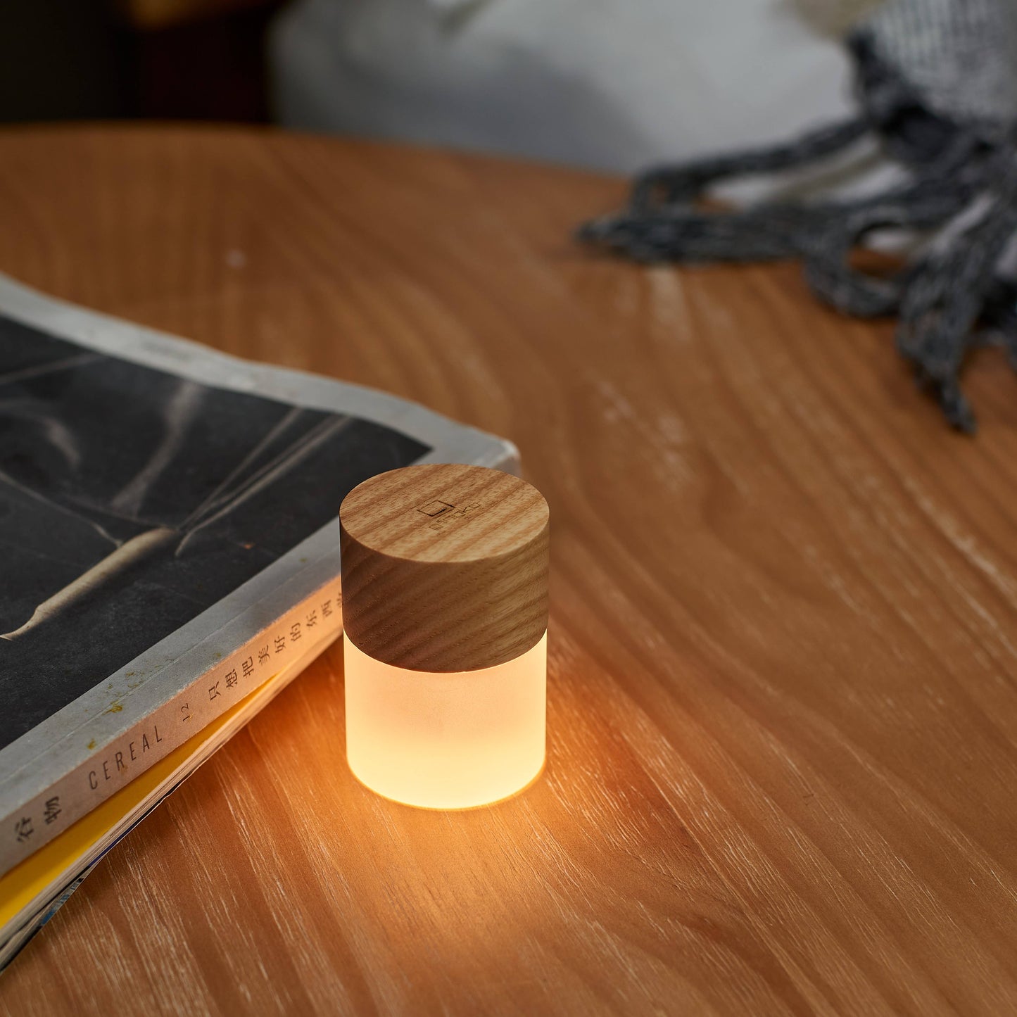 Lemelia Light, White Ash
