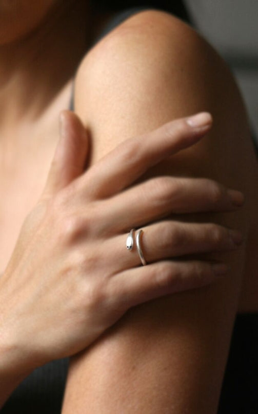 Baby Snake Ring in Silver w/ Diamonds