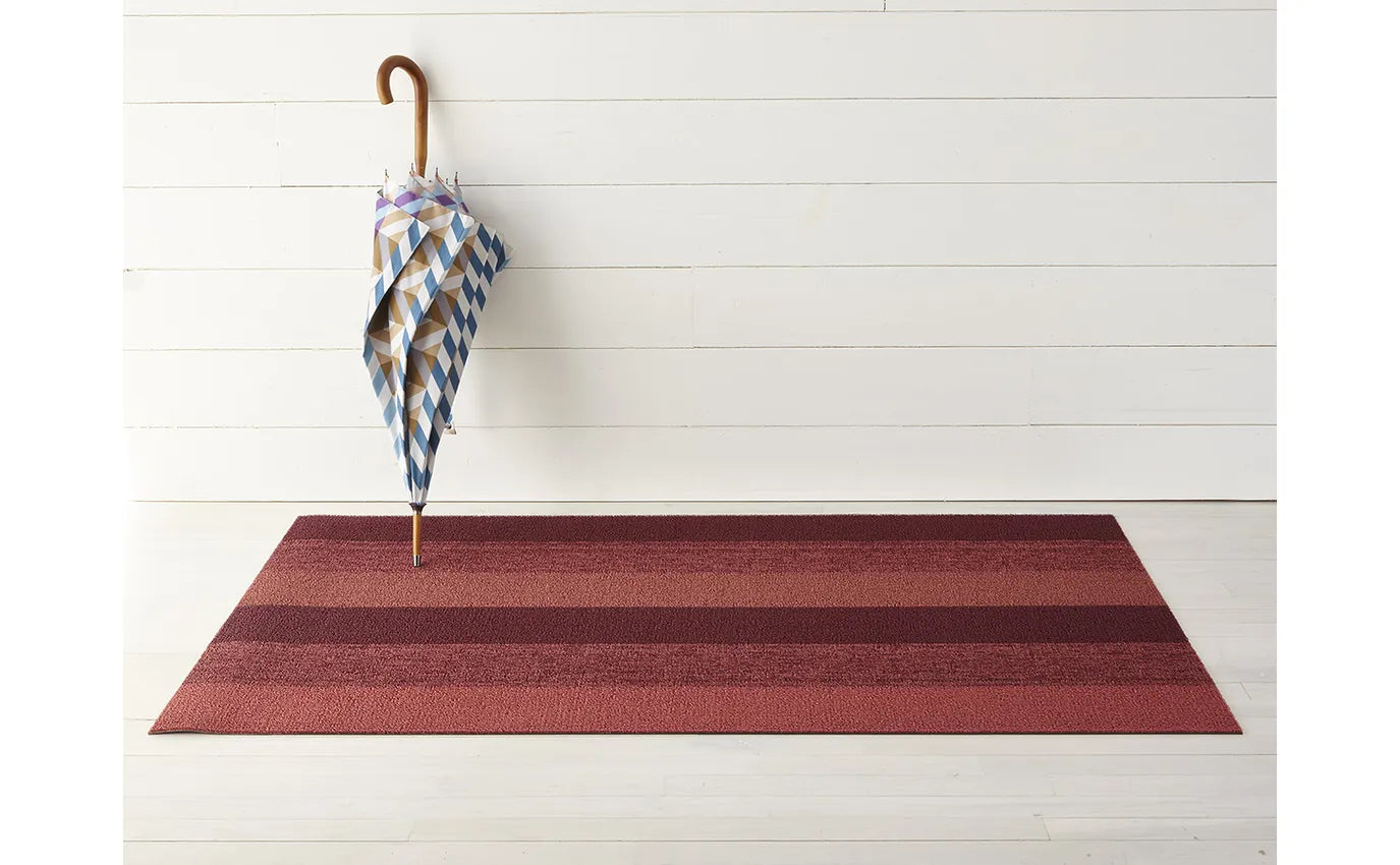 Marbled Stripe Ruby Shag Utility 24x36