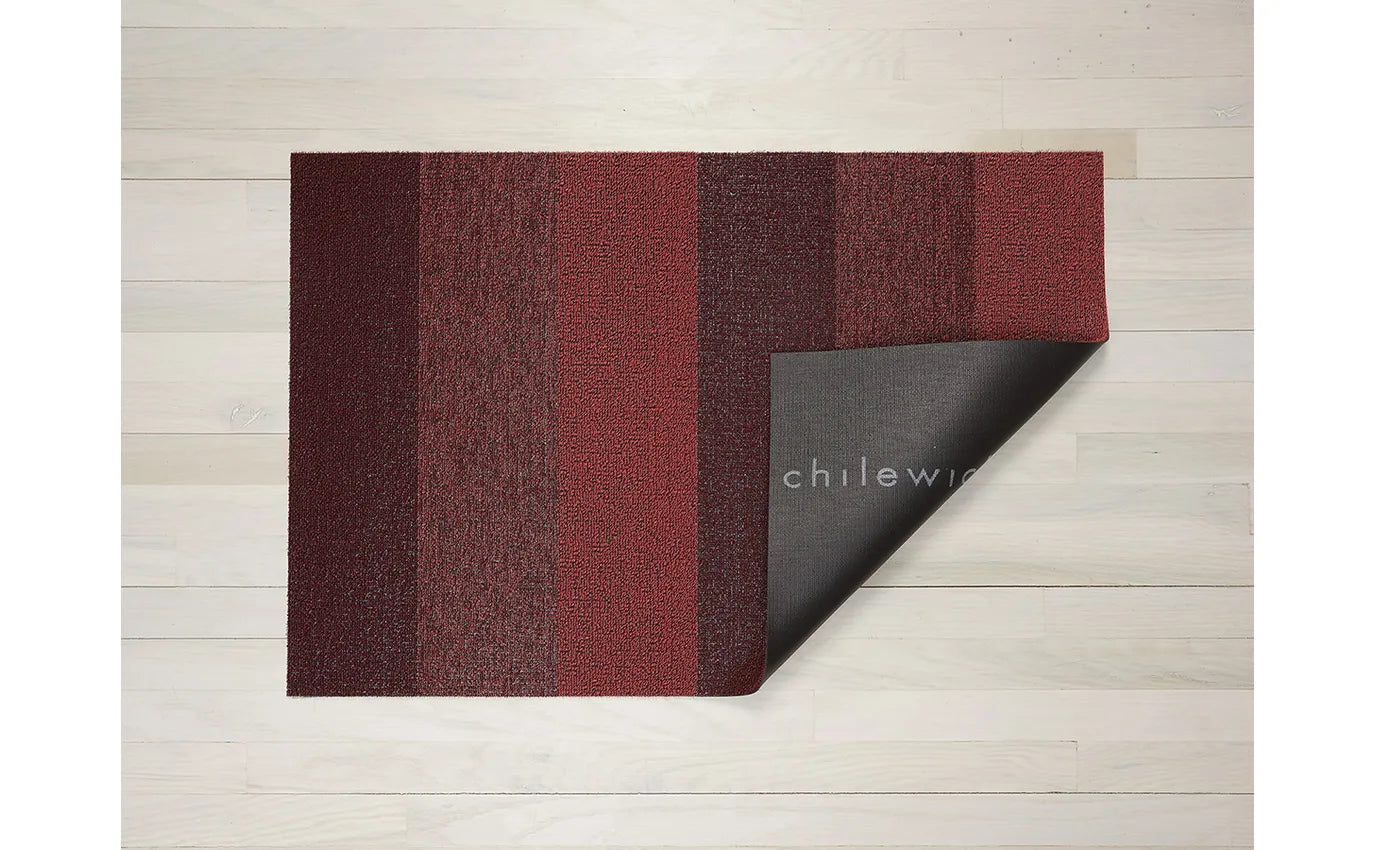 Marbled Stripe Ruby Shag Utility 24x36