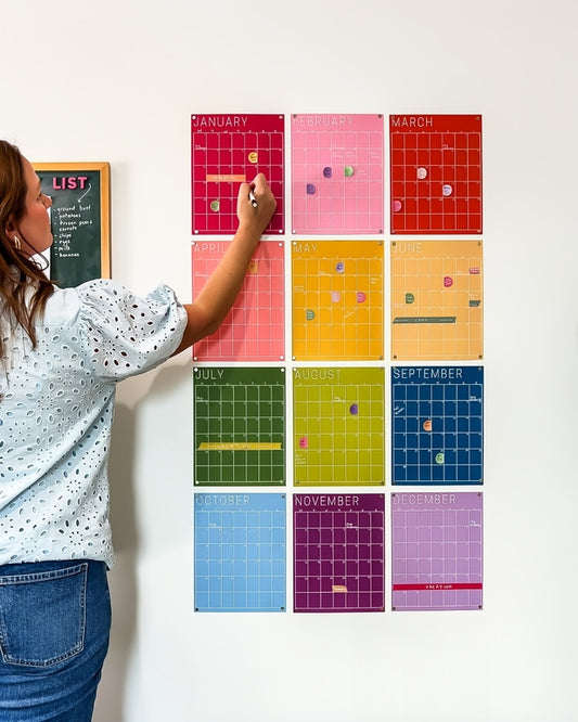 Single-Use Sm Rainbow Wall Calendar, 8.5x11"