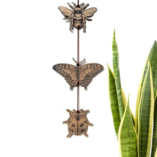 Bugs Wood Garland