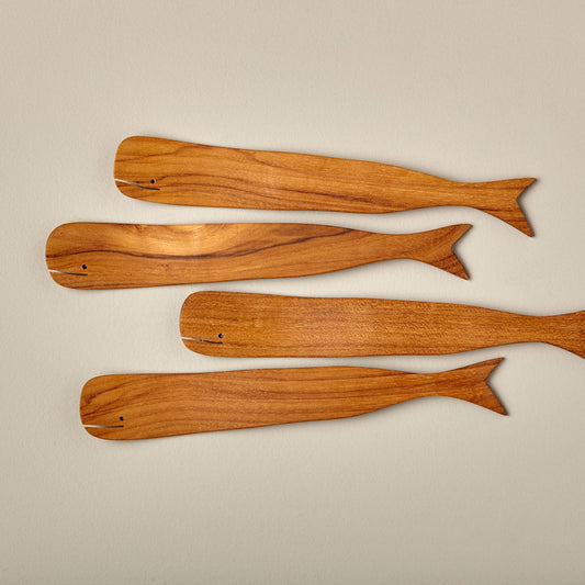 Teak Whale Spreaders