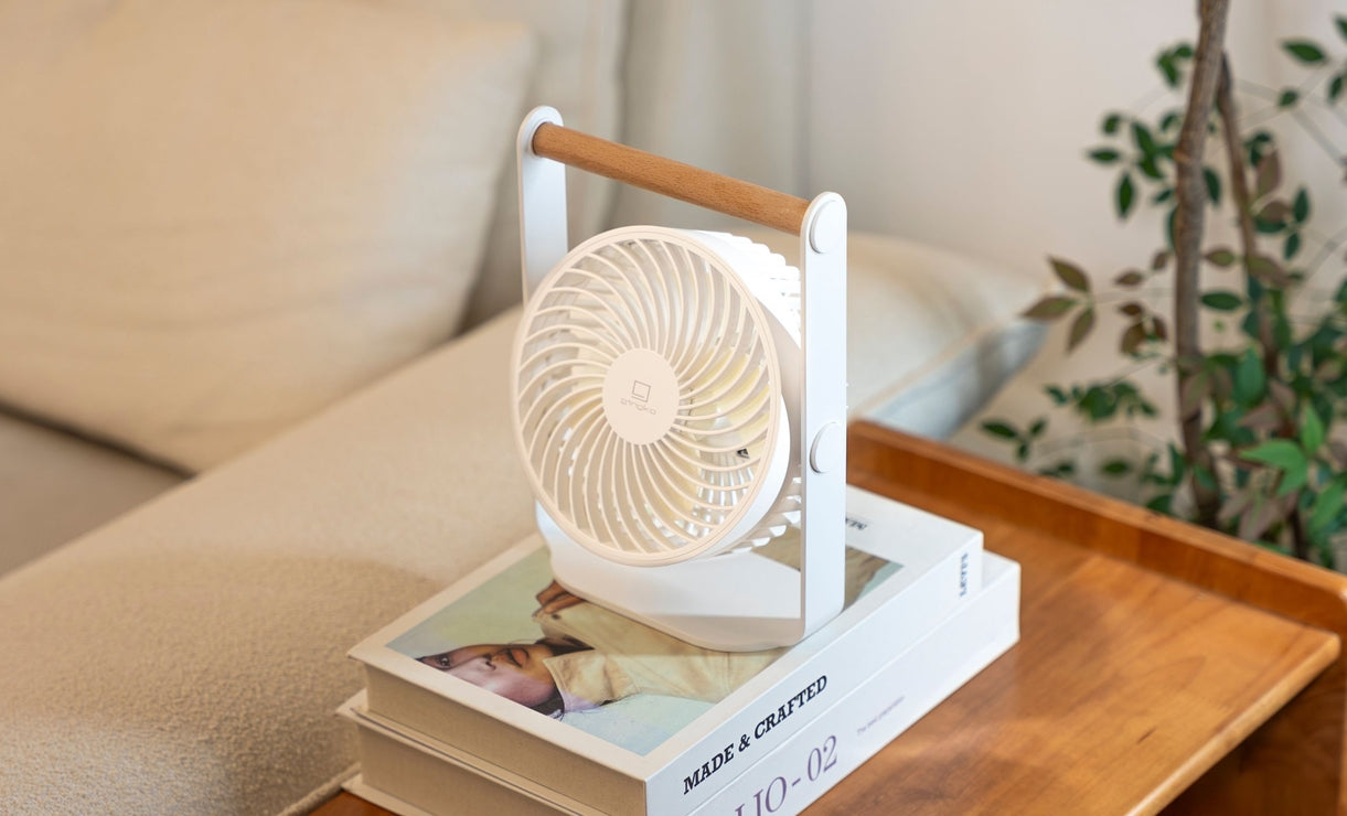 Lyra Portable Fan, White