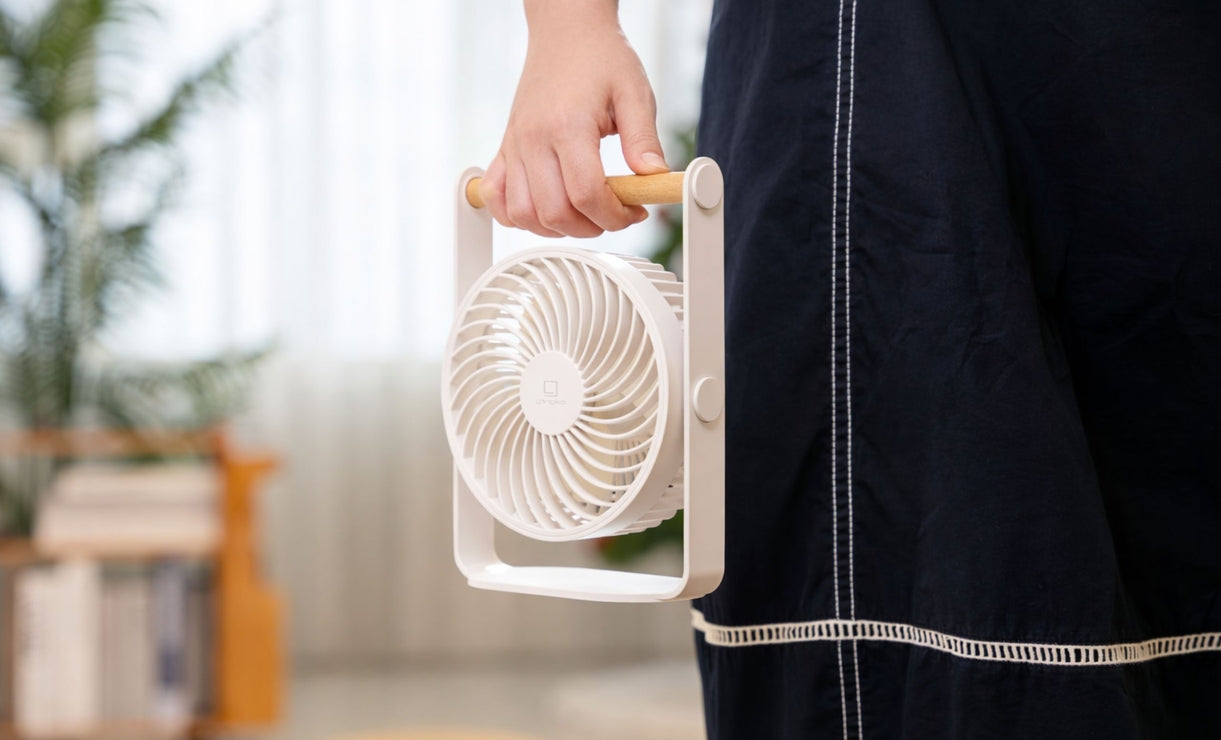 Lyra Portable Fan, White