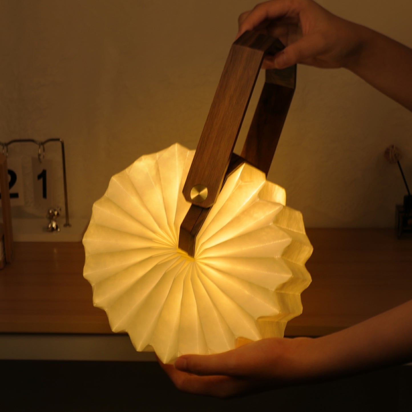 Smart Origami Lamp