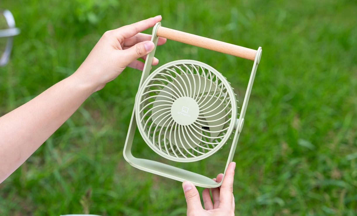 Lyra Portable Fan, White
