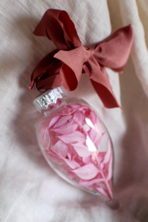 Flamingo Ornament, Teardrop